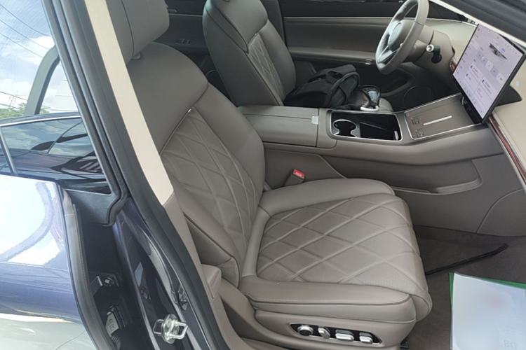 Used Hima Stelato S9 2025 Extended-Range Ultra Right Front Seat