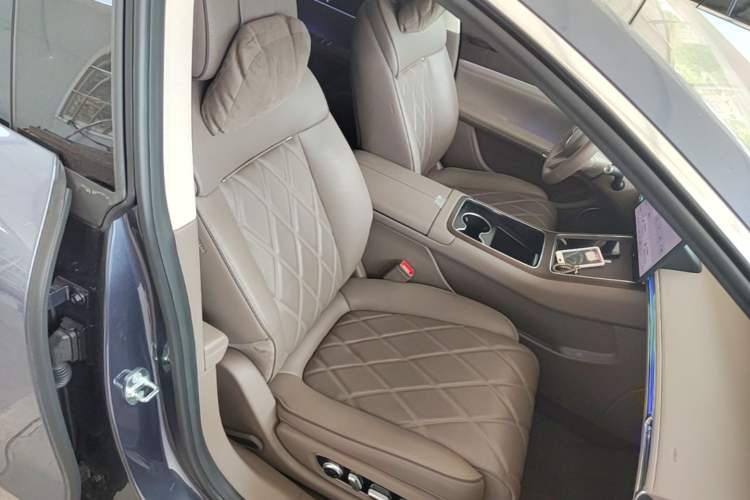 Used Hima Stelato S9 2025 Extended-Range Ultra Right Front Seat