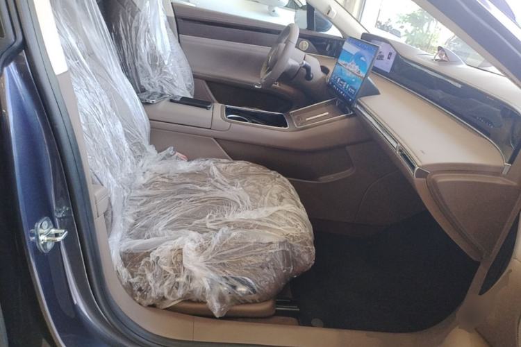 Used Hima Stelato S9 2025 Extended-Range Ultra Right Front Seat