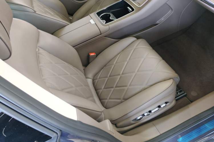 Used Hima Stelato S9 2025 Extended-Range Max+ Right Front Seat