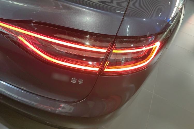 Used Hima Stelato S9 2025 Extended-Range Ultra Right Rear Taillight