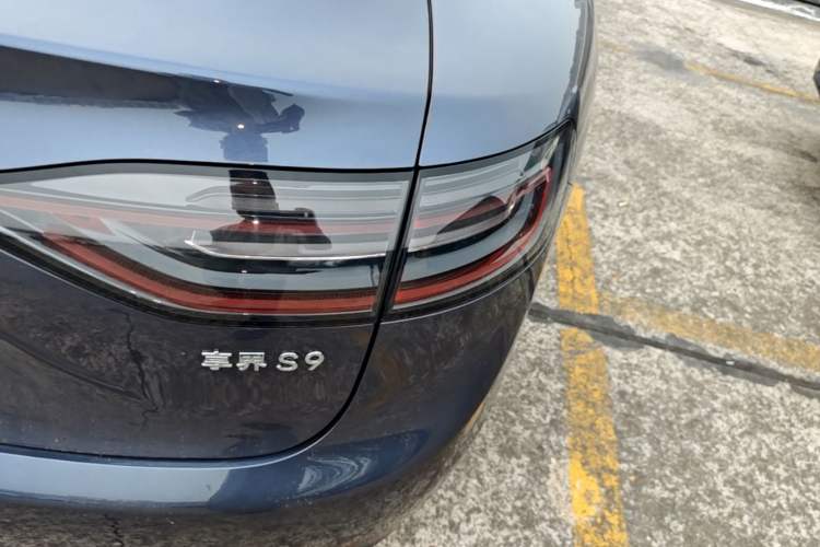 Used Hima Stelato S9 2025 Extended-Range Max+ Right Rear Taillight