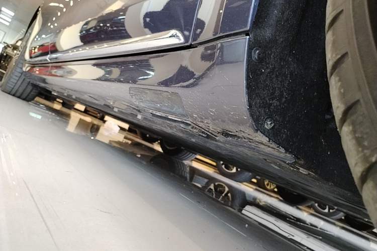 Used Hima Stelato S9 2025 Extended-Range Ultra Right Side Sill
