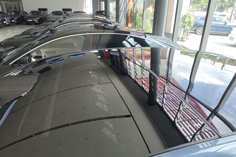Used Hima Stelato S9 2025 Extended-Range Ultra Roof