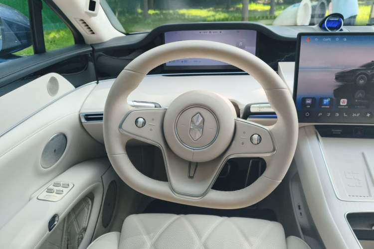 Used Hima Stelato S9 2025 Extended-Range Max+ Steering Wheel