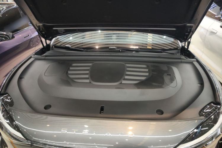 Used Hima Stelato S9 2025 Extended-Range Max+ Engine Bay