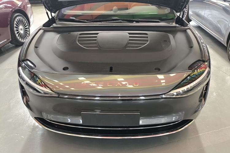 Used Hima Stelato S9 2025 Extended-Range Ultra Engine Bay