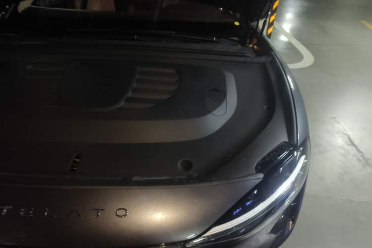 Used Hima Stelato S9 2025 Extended-Range Ultra Engine Bay Left