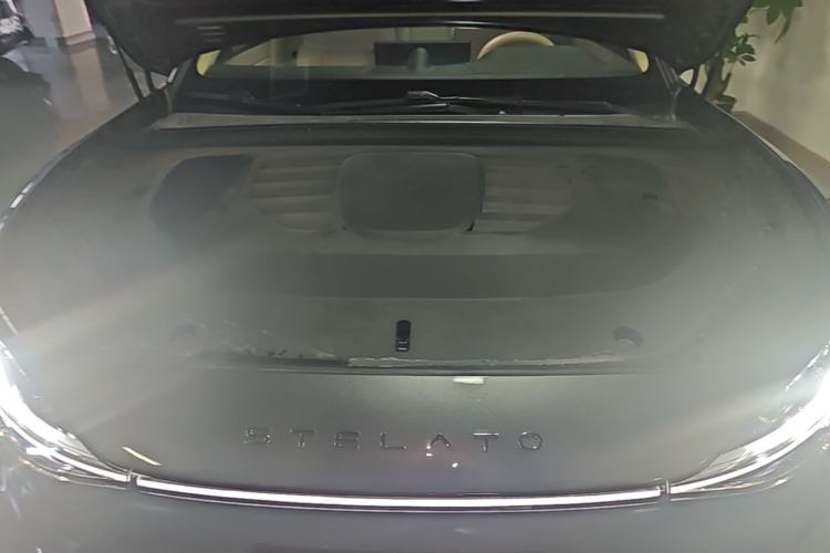 Used Hima Stelato S9 2025 Extended-Range Max+ Engine Bay