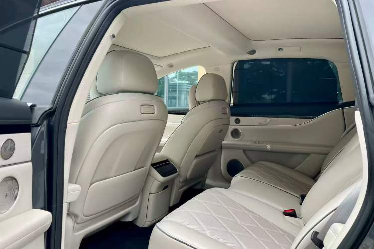 Used Hima Stelato S9 2025 Extended-Range Max+ Interior 3