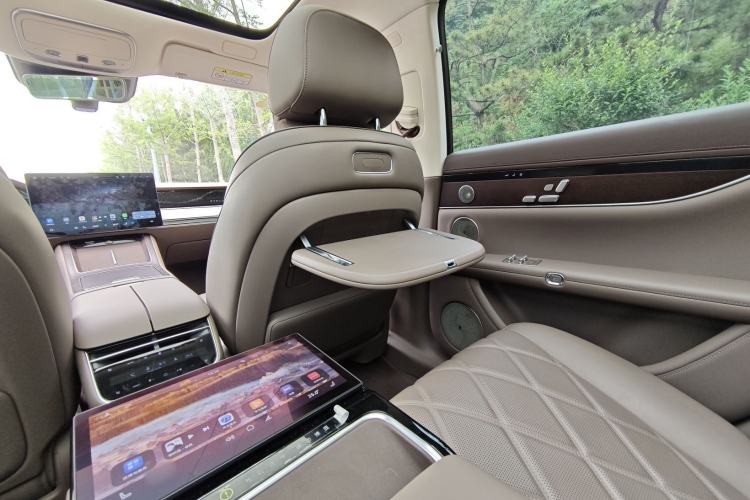 Used Hima Stelato S9 2025 Extended-Range Ultra Interior 7