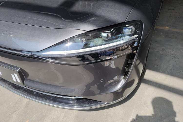 Used Hima Stelato S9 2025 Extended-Range Ultra Left Front Headlight