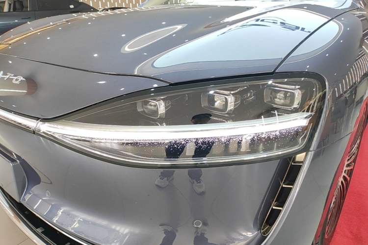 Used Hima Stelato S9 2025 Extended-Range Ultra Left Front Headlight