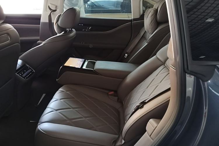 Used Hima Stelato S9 2025 Extended-Range Ultra Left Rear Seat