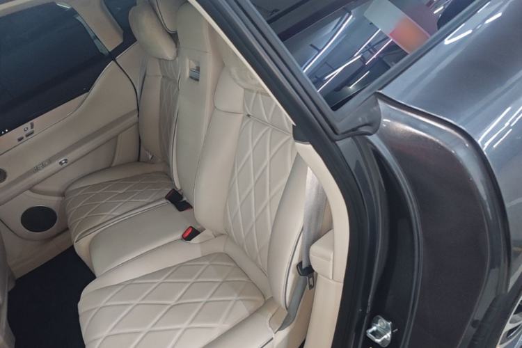 Used Hima Stelato S9 2025 Extended-Range Max+ Left Rear Seat