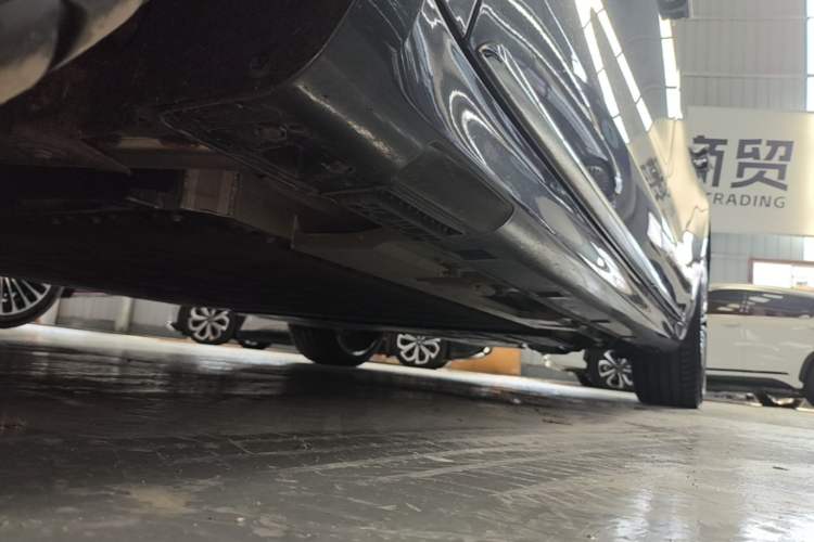 Used Hima Stelato S9 2025 Extended-Range Ultra Left Side Sill