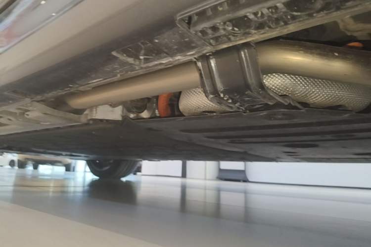Used Hima Stelato S9 2025 Extended-Range Max+ Left Side Sill