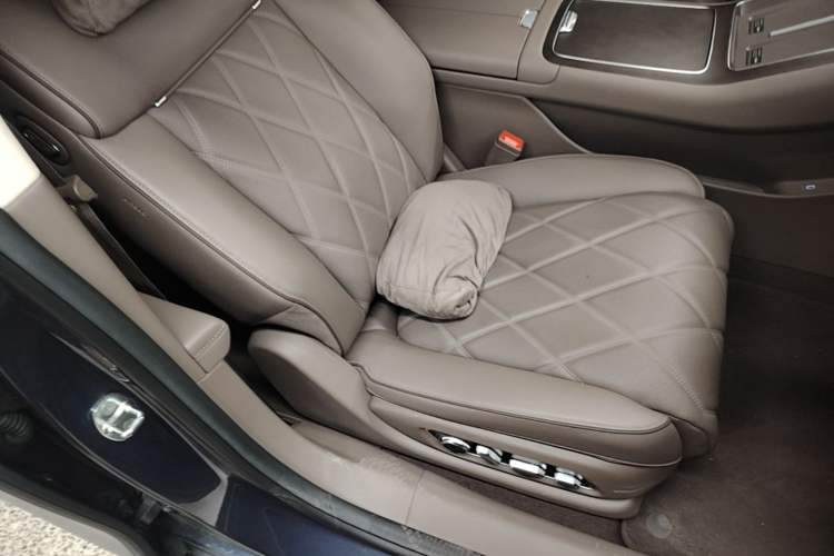 Used Hima Stelato S9 2025 Extended-Range Max+ Right Front Seat