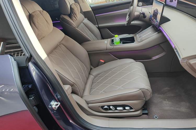 Used Hima Stelato S9 2025 Extended-Range Ultra Right Front Seat