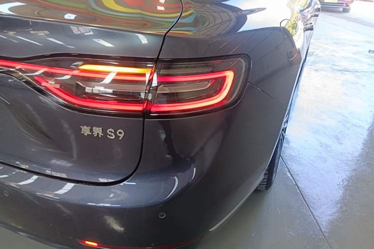 Used Hima Stelato S9 2025 Extended-Range Ultra Right Rear Taillight