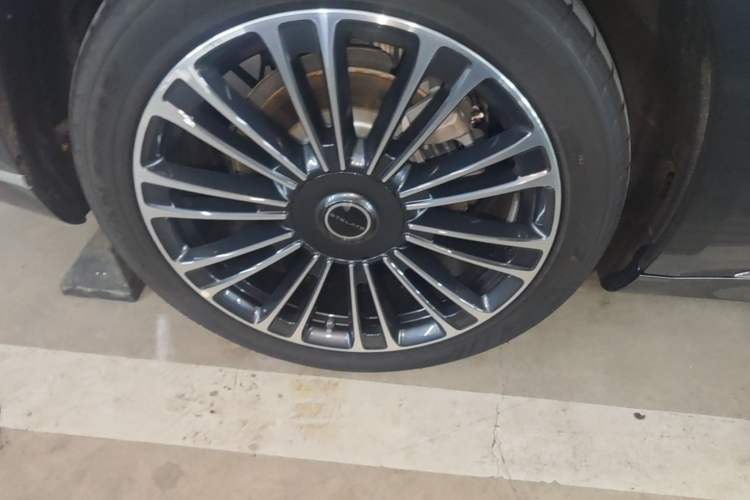 Used Hima Stelato S9 2025 Extended-Range Max+ Right Rear Wheel Hub