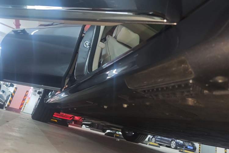 Used Hima Stelato S9 2025 Extended-Range Max+ Right Side Sill