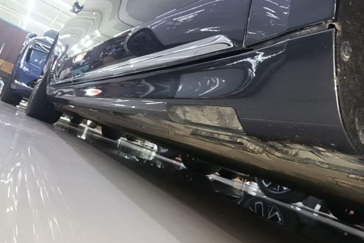 Used Hima Stelato S9 2025 Extended-Range Ultra Right Side Sill