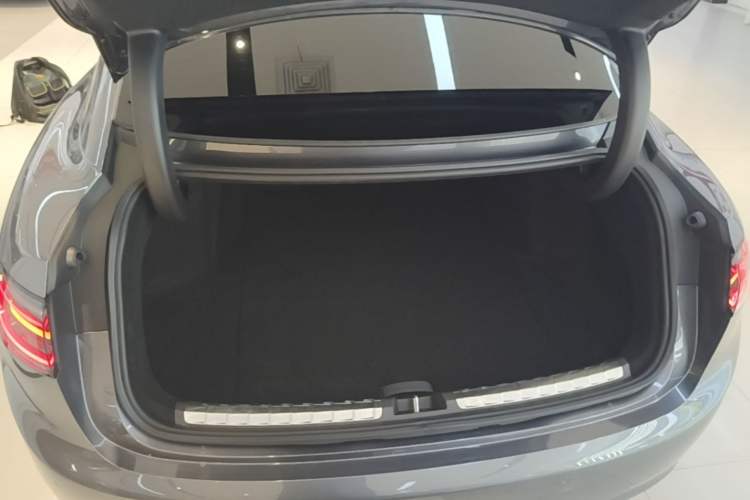 Used Hima Stelato S9 2025 Extended-Range Max+ Trunk