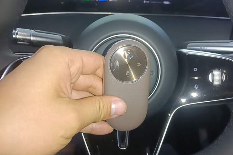 Used Hima Stelato S9 2025 Extended-Range Ultra Vehicle Key