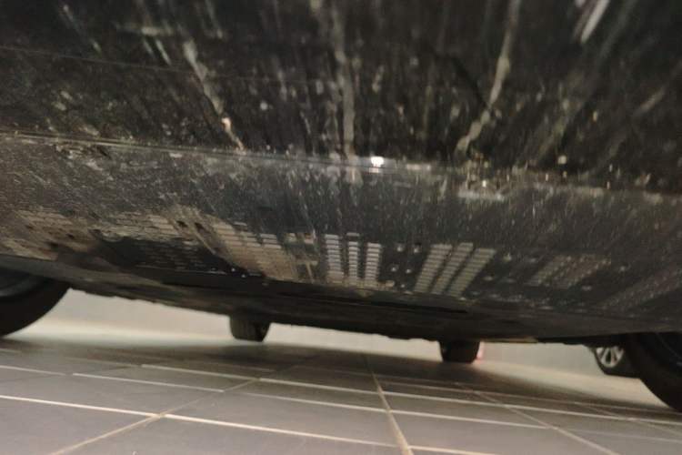 Used Hima Stelato S9 2025 Extended-Range Ultra Chassis Front