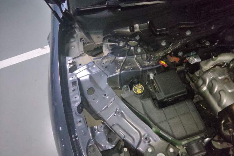 Used Hima Stelato S9 2025 Extended-Range Max+ Engine Bay Right