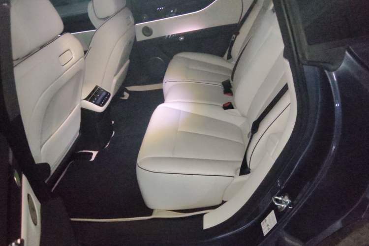 Used Hima Stelato S9 2025 Extended-Range Max+ Left Rear Seat