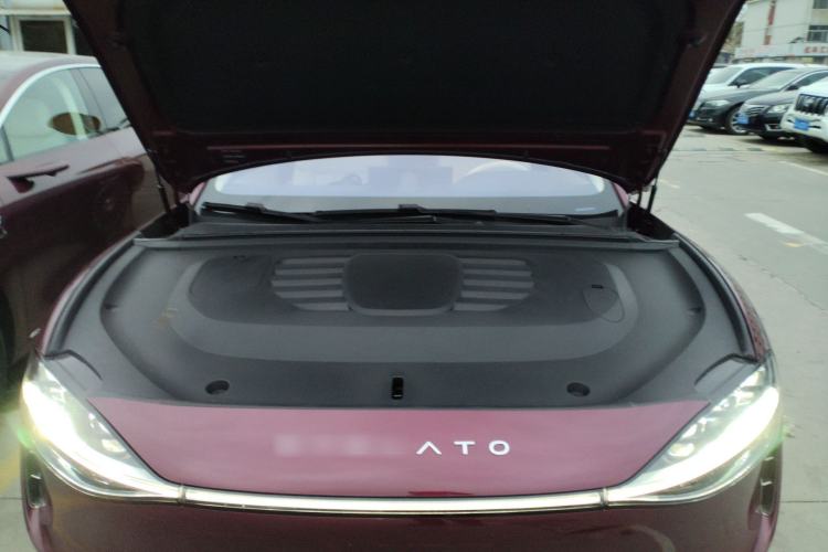Used Hima Stelato S9 2025 Extended-Range Ultra Engine Bay