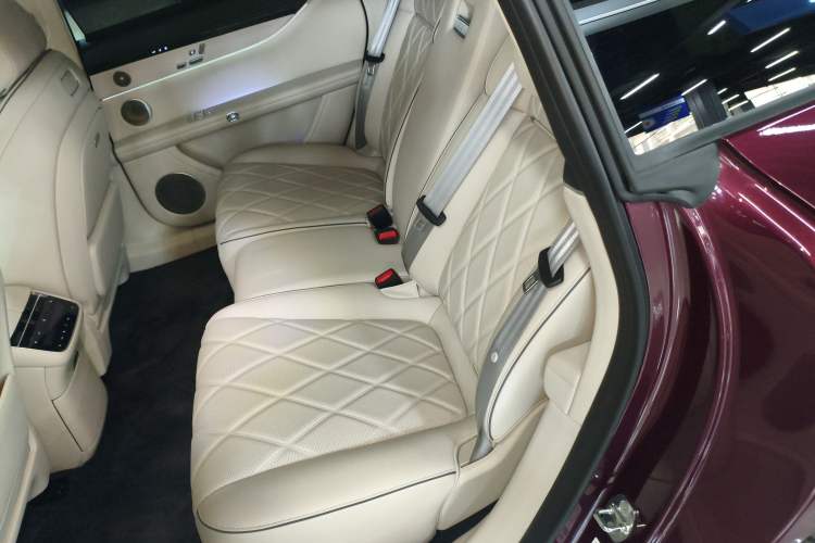 Used Hima Stelato S9 2025 Extended-Range Ultra Interior 4