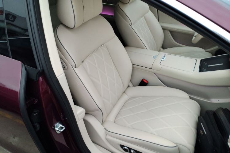 Used Hima Stelato S9 2025 Extended-Range Ultra Right Front Seat