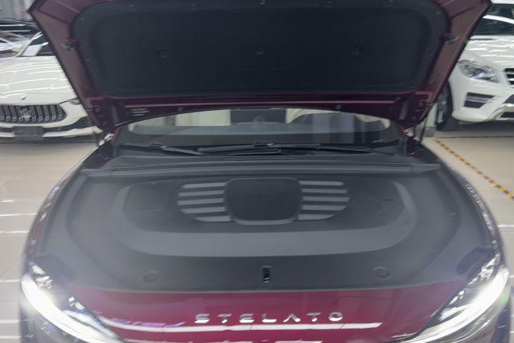 Used Hima Stelato S9 2025 Extended-Range Ultra Engine Bay
