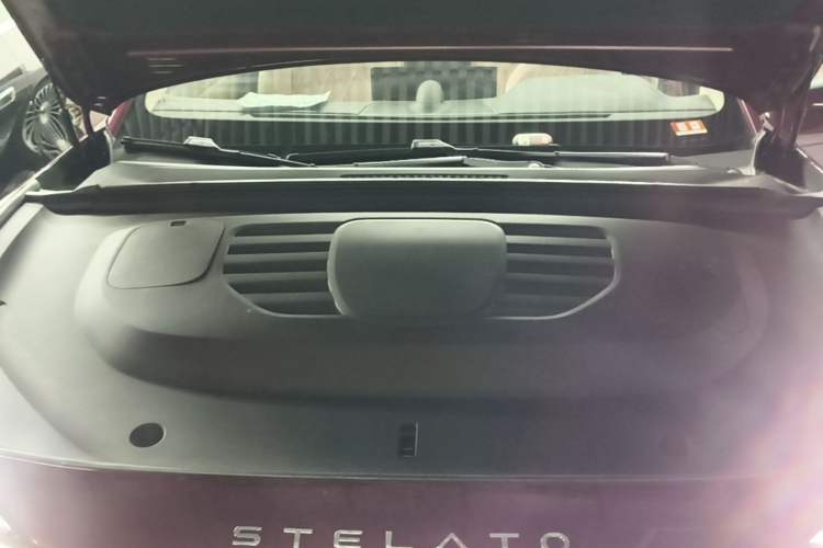 Used Hima Stelato S9 2025 Extended-Range Ultra Engine Bay