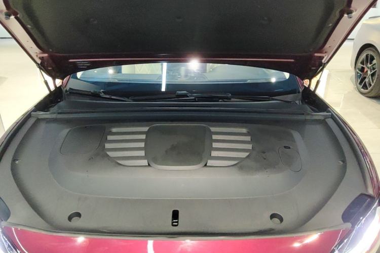 Used Hima Stelato S9 2025 Extended-Range Ultra Engine Bay