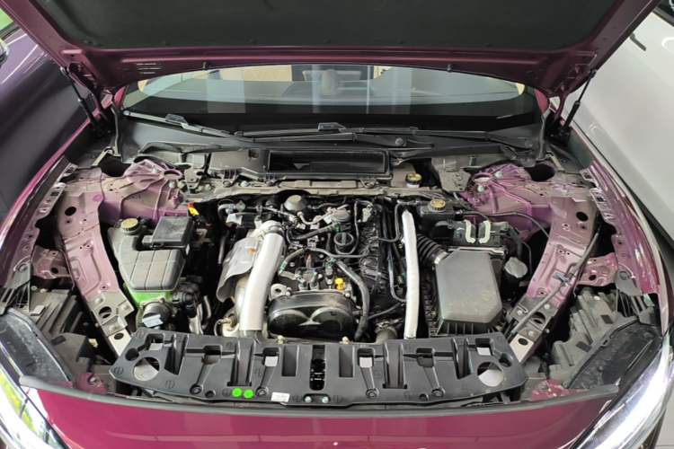 Used Hima Stelato S9 2025 Extended-Range Ultra Engine Bay