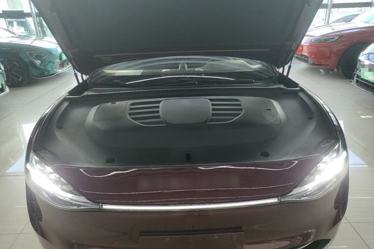 Used Hima Stelato S9 2025 Extended-Range Ultra Engine Bay