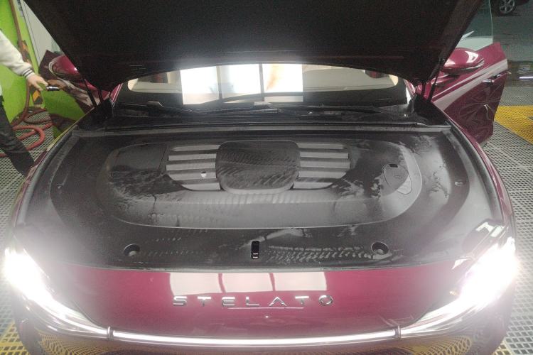 Used Hima Stelato S9 2025 Extended-Range Max Engine Bay