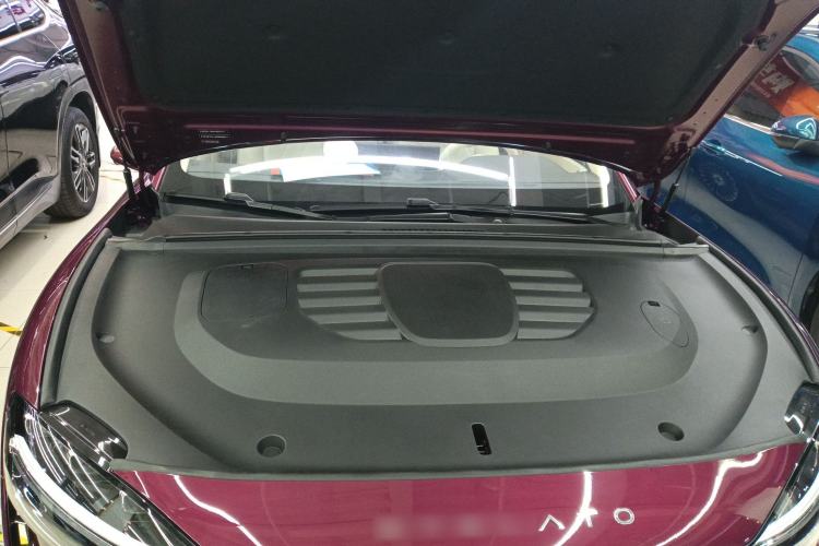 Used Hima Stelato S9 2025 Extended-Range Ultra Engine Bay