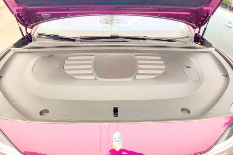 Used Hima Stelato S9 2025 Extended-Range Ultra Engine Bay