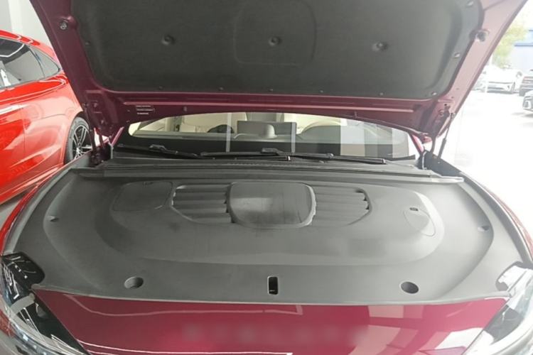 Used Hima Stelato S9 2025 Extended-Range Ultra Engine Bay