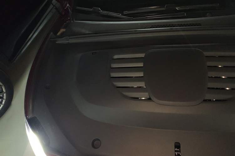 Used Hima Stelato S9 2025 Extended-Range Ultra Engine Bay Right