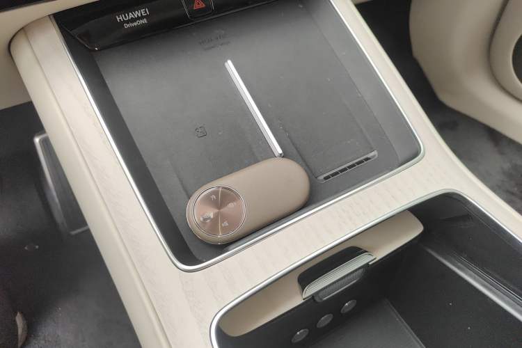 Used Hima Stelato S9 2025 Extended-Range Ultra Interior 1