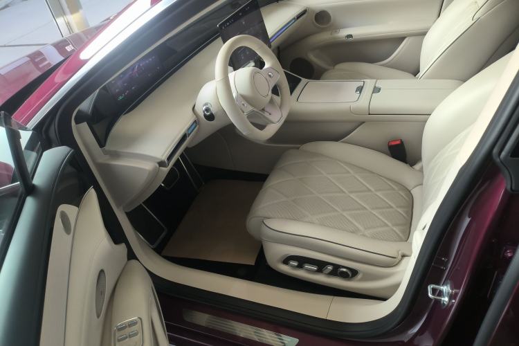 Used Hima Stelato S9 2025 Extended-Range Ultra Interior 3