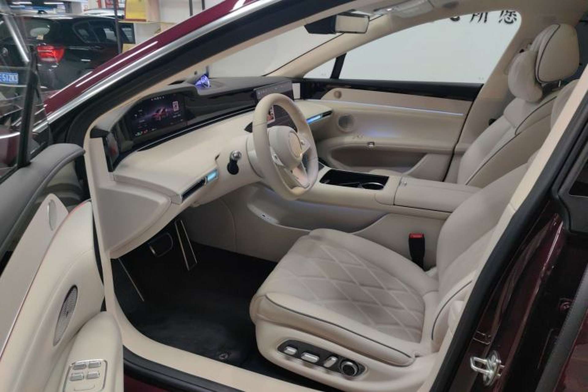 Used Hima Stelato S9 2025 Extended-Range Ultra Interior 4