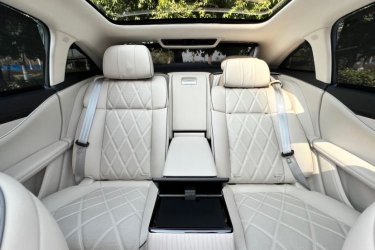 Used Hima Stelato S9 2025 Extended-Range Ultra Interior 6