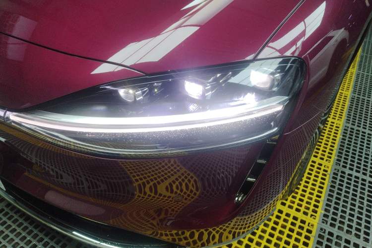 Used Hima Stelato S9 2025 Extended-Range Max Left Front Headlight
